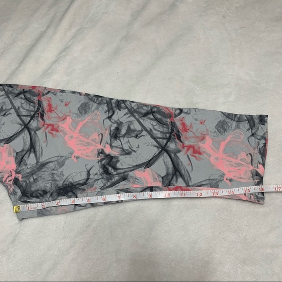 Joe Fresh Capri Abstract Print Work Out Legging M - Picture 4 of 6